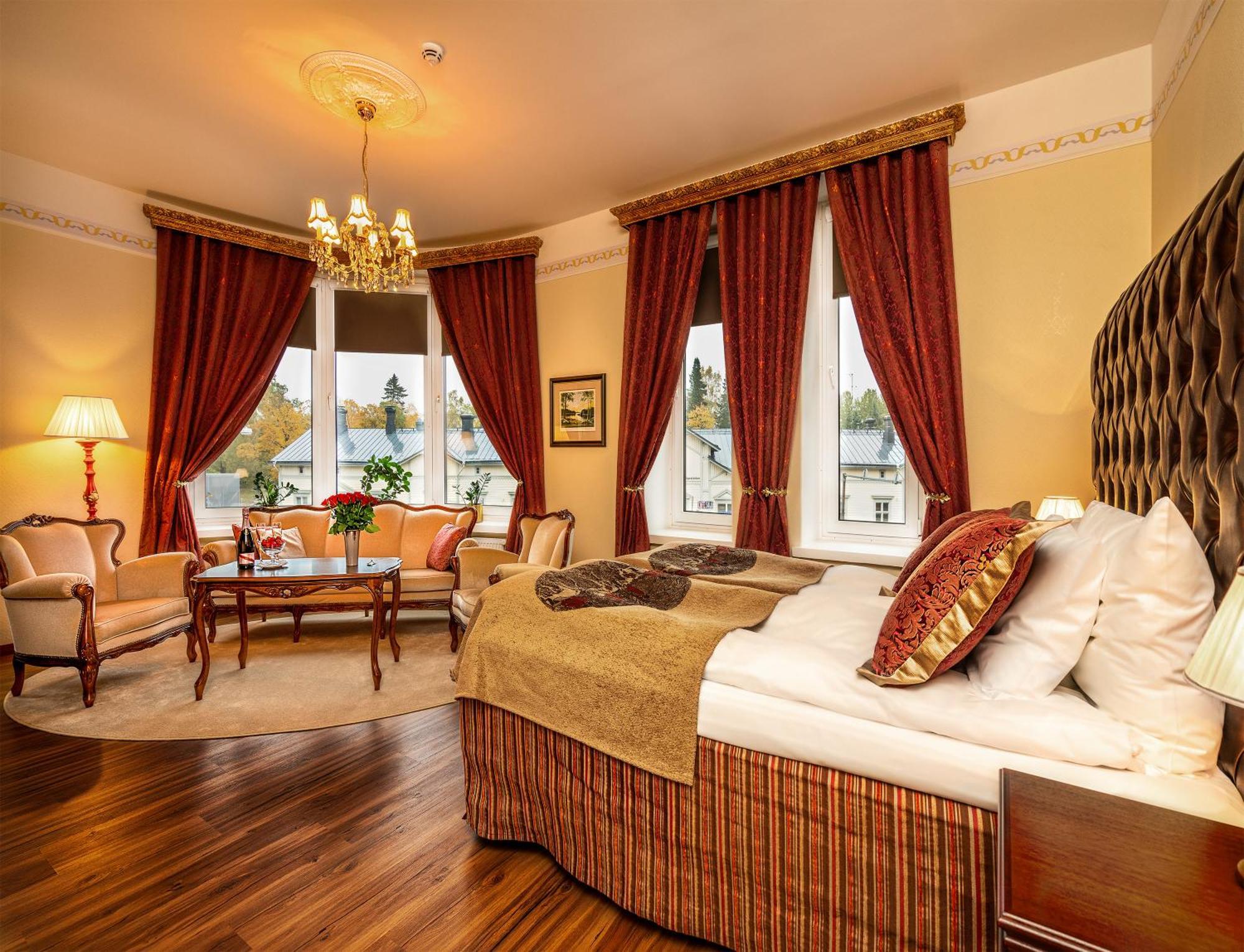 Отель Astor 4*