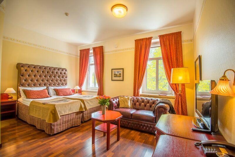 Astor Hotel